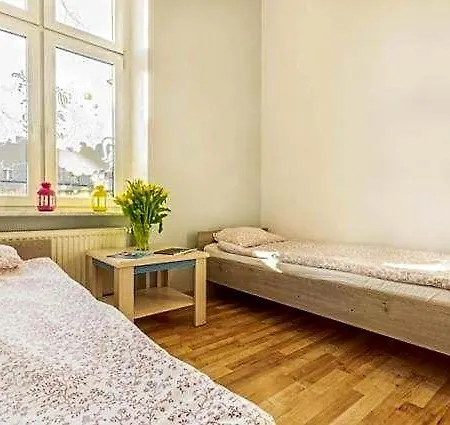 Vibe بيت شباب سوبوت